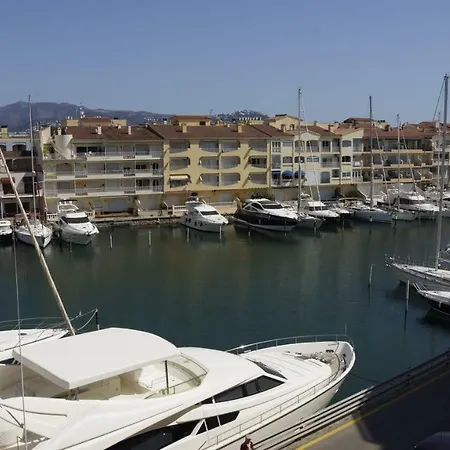 Nautic Empuriabrava * Castello  D'Empuries