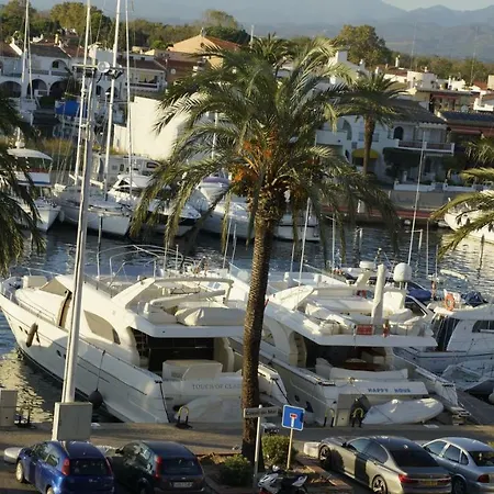 Nautic Empuriabrava * Castello  D'Empuries